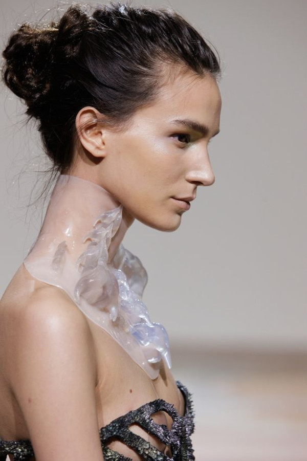 前卫的3D打印连衣裙Wilderness Embodied Collection