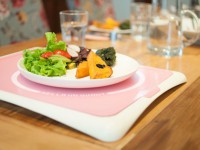 帮助孩子解决挑食问题的智能餐盘