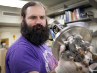 科学家搞出离子推进器，即将进入太空实验