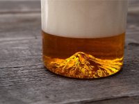 创意山峰啤酒杯